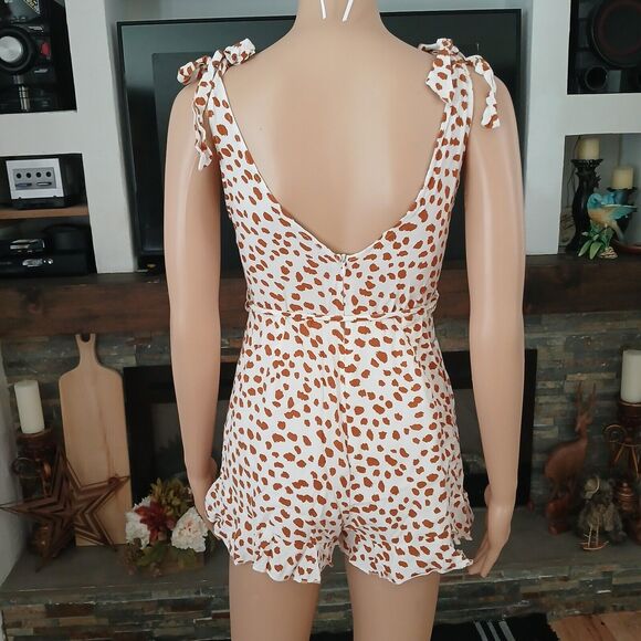 Women's Small Romper Jumper One Piece Summer Shorts String Straps Animal Print - Picture 9 of 16